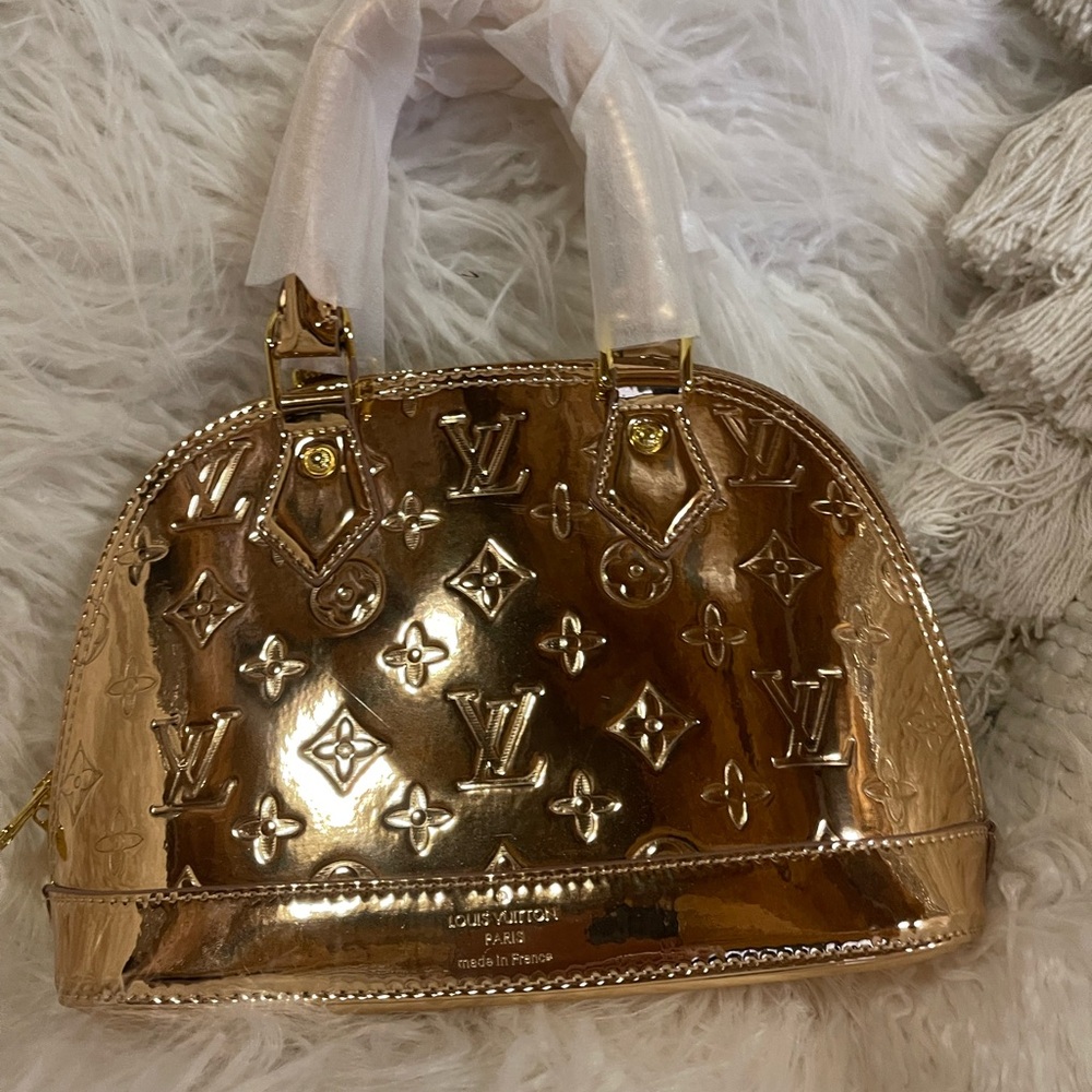 Louis Vuitton Copper Gold Women's Bag - Picture 5 of 8